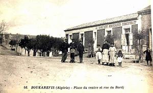 2327- Boukanefis - Place du Centre et Rue du Bordj